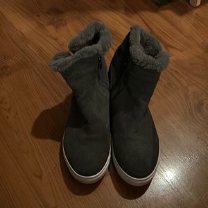 Blondo women’s boots waterproof dark gray size 8.5